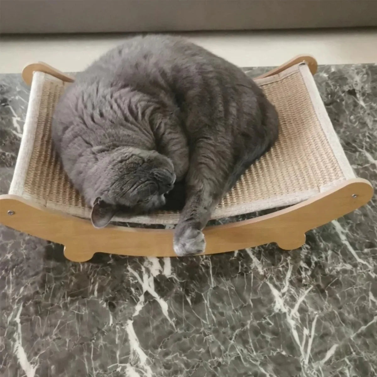 Scratching Pad